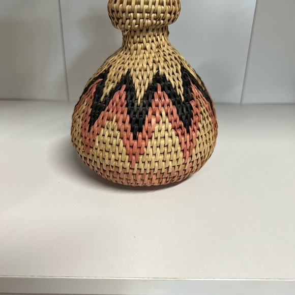 Vintage Zulu herb basket/container with lid - Picture 6 of 8